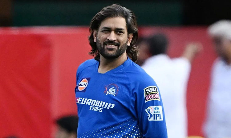 Dhoni set to miss first two weeks of IPL due to calf strain