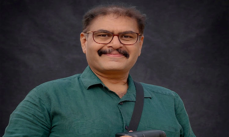 ಪತ್ರಿಕಾ ಛಾಯಾಗ್ರಾಹಕ ಆಸ್ಟ್ರೋ ಮೋಹನ್‌ ಅವರಿಗೆ ರೋಸ್‌ ಅಂತಾರಾಷ್ಟ್ರೀಯ ಪ್ರಶಸ್ತಿ