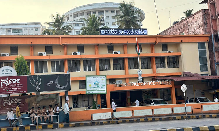 ಉಡುಪಿ ನಗರಸಭೆ:  ಪಾರ್ಕಿಂಗ್‌ ವ್ಯವಸ್ಥೆ, ನದಿ ಸ್ವಚ್ಛತೆಗೆ ಬೇಡಿಕೆ