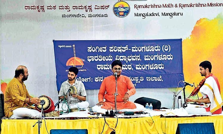 ಶ್ರೋತೃಗಳ ಮನಗೆದ್ದ ಆರಾಧನೋತ್ಸವ