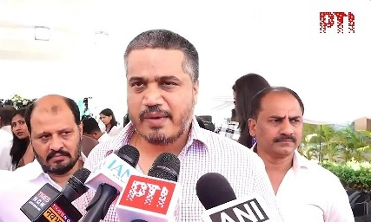 Godman Ashok Kharat seems linked to Ajit Pawar plane crash, CID should probe: Rohit Pawar