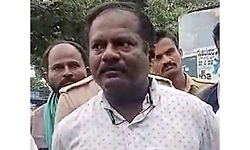 Gudibande: ಕಾಮಗಾರಿ ಬಿಲ್ ಮಾಡಲು ಲಂಚ ಪಡೆದ ಪಿ.ಡಿ.ಓ., ವೀಡಿಯೋ ವೈರಲ್