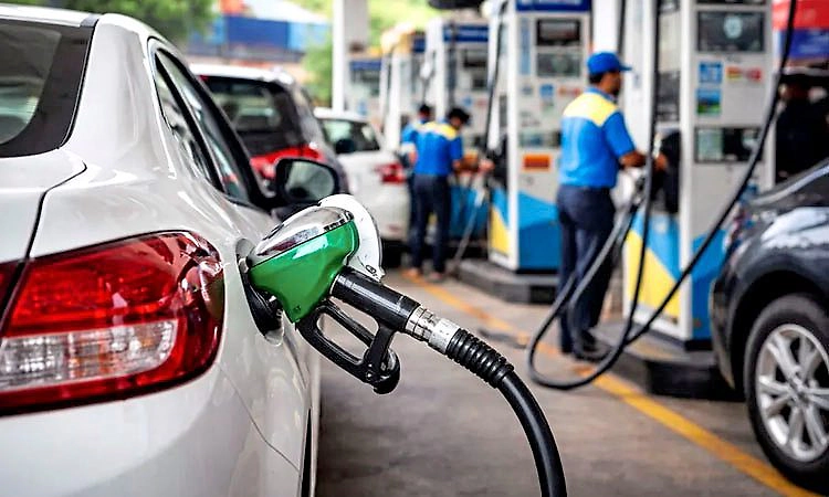 ಚುನಾವಣೆ ಮುಗಿದ ಬಳಿಕ ಪೆಟ್ರೋಲ್, ಡೀಸೆಲ್ ಬೆಲೆ ಏರಿಕೆ ? ಸ್ಪಷ್ಟನೆ ನೀಡಿದ ಕೇಂದ್ರ ಸರಕಾರ