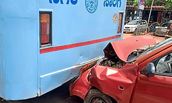 Sulya: ಅರಂತೋಡು: ಬಸ್‌ಗೆ ಕಾರು ಢಿಕ್ಕಿ