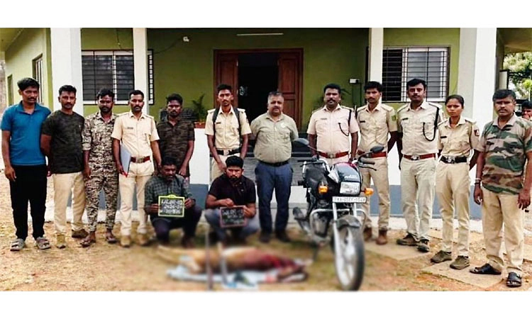 Hunsur: ಜಿಂಕೆ ಬೇಟೆಯಾಡುತ್ತಿದ್ದ ವೇಳೆಯೇ ಸಿಕ್ಕಿ ಬಿದ್ದ ಆರೋಪಿಗಳು