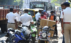 4,617 cases booked against riders without helmets in Bengaluru