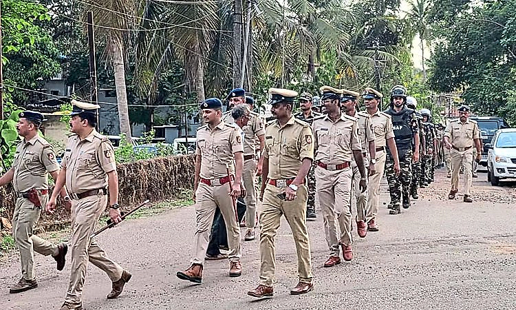 ಭಟ್ಕಳ: ಮುರಿನಕಟ್ಟೆ ಧ್ವಂಸ ಖಂಡಿಸಿ ಮೇ 29ಕ್ಕೆ ಬೃಹತ್ ಪ್ರತಿಭಟನೆ; ಬಿಗಿ ಪೊಲೀಸ್ ಬಂದೋಬಸ್ತ್