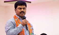 ಶಾಸಕ ಪ್ರದೀಪ್‌ಗೆ ಚಪ್ಪಲಿ ತೂರಬಾರದಿತ್ತು: ಬಿ.ವೈ.ರಾಘವೇಂದ್ರ ಬೇಸರ