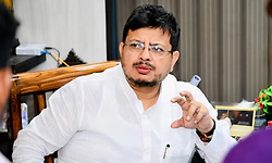 ಬಂಡಾಯ ನಾಯಕನ ವಿರುದ್ಧ ಪೊಲೀಸರಿಗೆ ಮಮತಾ ಟೀಂ ದೂರು