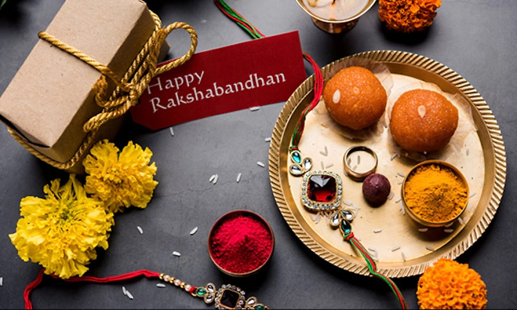 Muslim teen with amputated hand ties Rakhi to Hindu donor’s brother