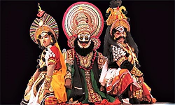 ಮುಂಬಯಿ ಎನ್ನುವುದು ಒಂದು ಮಹಾಲೋಕ-ವಿವಿಧತೆಯ ವನದಲ್ಲಿ ಅರಳಿದ ಯಕ್ಷಗಾನ