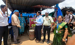 ಮೂಡುಬಿದಿರೆ ವಾರದ ಸಂತೆಯಲ್ಲಿ ಆಹಾರ ಸುರಕ್ಷತಾ ಅಧಿಕಾರಿಗಳ ಸರ್ಪ್ರೈಸ್ ರೈಡ್!
