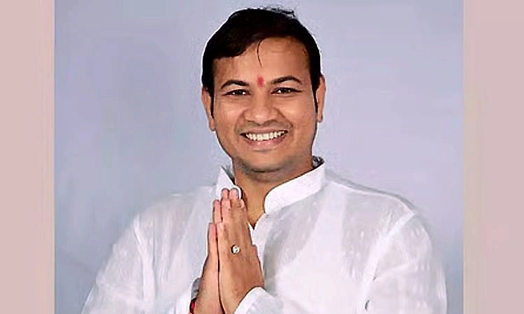 ಅಭ್ಯರ್ಥಿಗಳ ಜತೆ ಬಸವರಾಜು ಕನ್ನಾಳೆ ಲಕ್ಷ ಲಕ್ಷ ರೂ. ಡೀಲ್! 