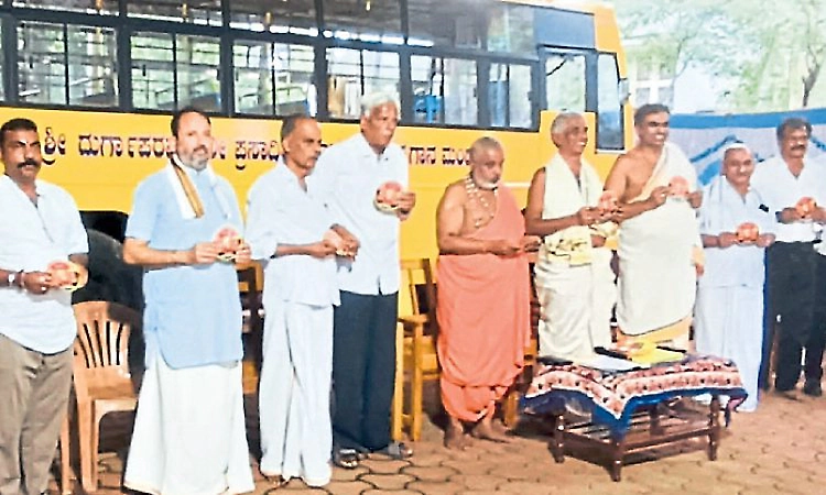Grand procession from Bajpe to Kateel on Nov 15 ahead of Yakshagana season launch