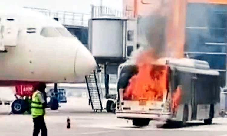 Delhi airport: Bus catches fire next to Air India aircraft, major tragedy averted