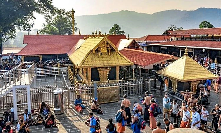 ಶಬರಿಮಲೆಗೆ ಹರಿದು ಬರುತ್ತಿದೆ ಭಕ್ತ ಸಾಗರ