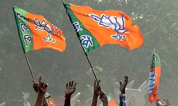 Ballari: ನೀರು ಬಿಡಿ, ಇಲ್ಲ ಎಕರೆಗೆ 25 ಸಾವಿರ ರೂ. ಪರಿಹಾರ ನೀಡಿ: ಪರಿಷತ್ ಸದಸ್ಯ ರವಿ ಆಗ್ರಹ