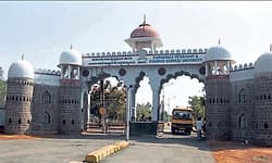 Bidar: ರಾಜ್ಯದ ಏಕೈಕ ಪಶು ವಿವಿಗೆ ಸಿಬ್ಬಂದಿ ಕೊರತೆ