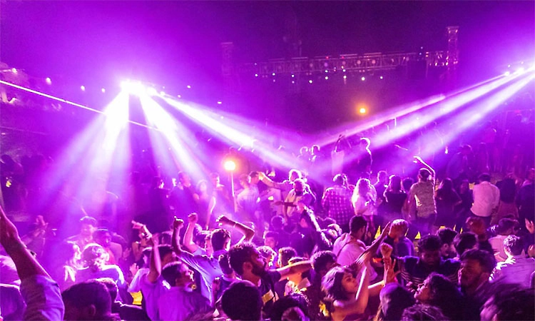 New Year’s Eve: Liquor sale permitted till 1 am for CL-5 licensees