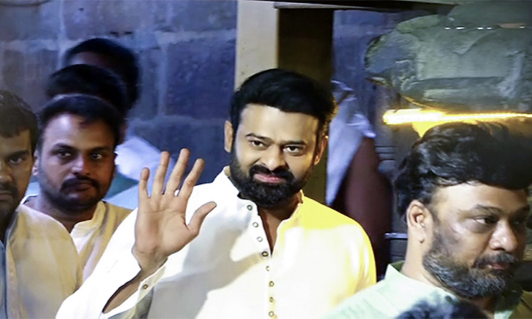 His screen presence is more than enough: Prabhas on working with Sanjay Dutt