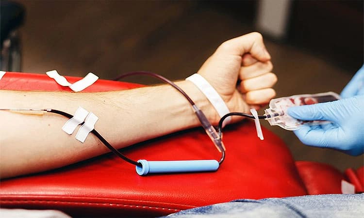 O ಬದಲು A ಪಾಸಿಟಿವ್‌ ರಕ್ತ :ಲ್ಯಾಬ್‌ ಟೆಕ್ನಿಷಿಯನ್‌ ಯಡವಟ್ಟಿಗೆ ರೋಗಿ ಗಂಭೀರ!