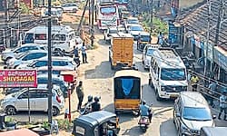 ಮಲ್ಪೆಯಲ್ಲೂ ಪರದಾಟ: ಸಂಚಾರದಲ್ಲಿ ಬದಲಾವಣೆ