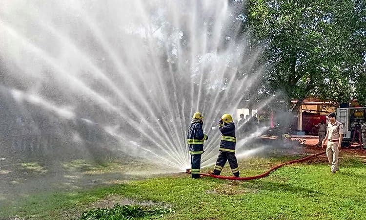 ದ.ಕ. - ಉಡುಪಿಯಲ್ಲಿ "ಅಗ್ನಿಶಾಮಕ'ರ ಕೊರತೆ