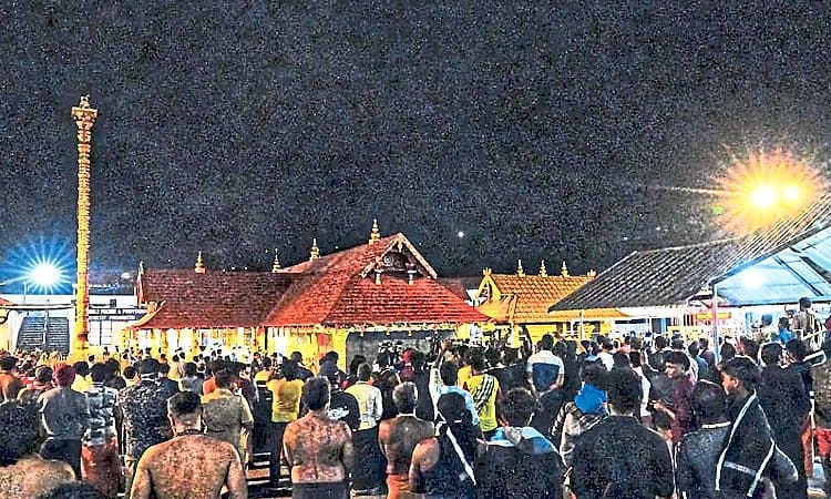 sabarimala: ಮಕರವಿಳಕ್ಕುಗೆ ಅಣಿಯಾಗುತ್ತಿದೆ ಶಬರಿಮಲೆ: ಸ್ವತ್ಛತಾ ಕಾರ್ಯ ಆರಂಭ