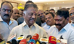 ಎಐಡಿಎಂಕೆಗೆ ಮರಳಲು ಪನ್ನೀರ್‌ ಇಂಗಿತ: ಅಸಾಧ್ಯ ಎಂದ ಪಳನಿ!