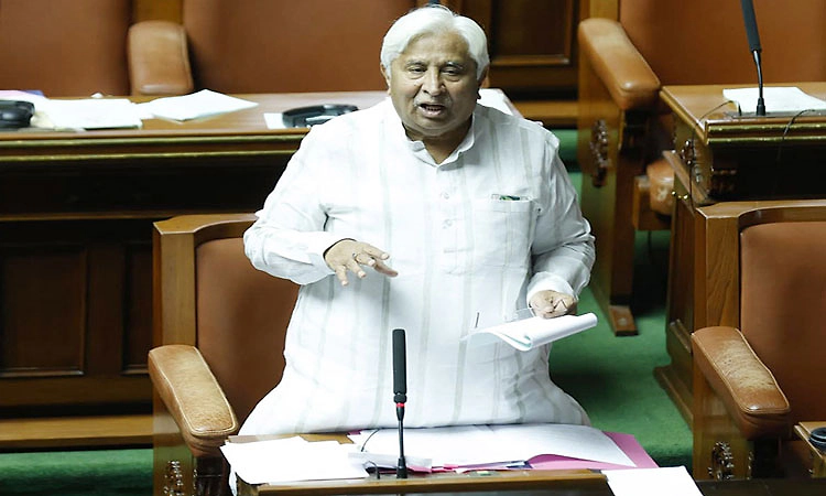 ರಾಷ್ಟ್ರಗೀತೆ ಬಗ್ಗೆ ರಾಜ್ಯಪಾಲರಿಗೆ ಜ್ಞಾಪಿಸಿದ್ದರೇ ಬಸವರಾಜ್‌ ಹೊರಟ್ಟಿ?