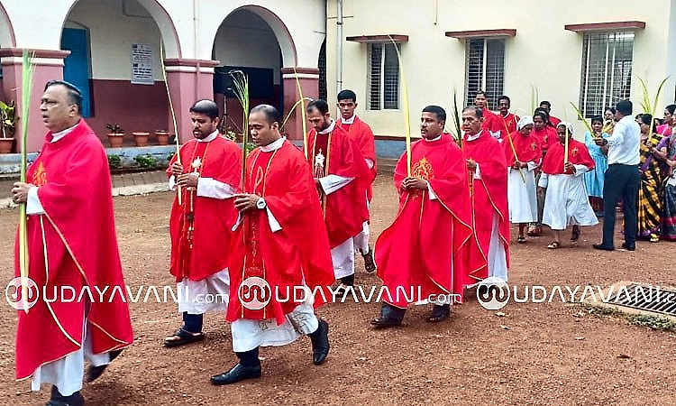 Palm Sunday celebrated at Our Lady of Health Church, Shirva