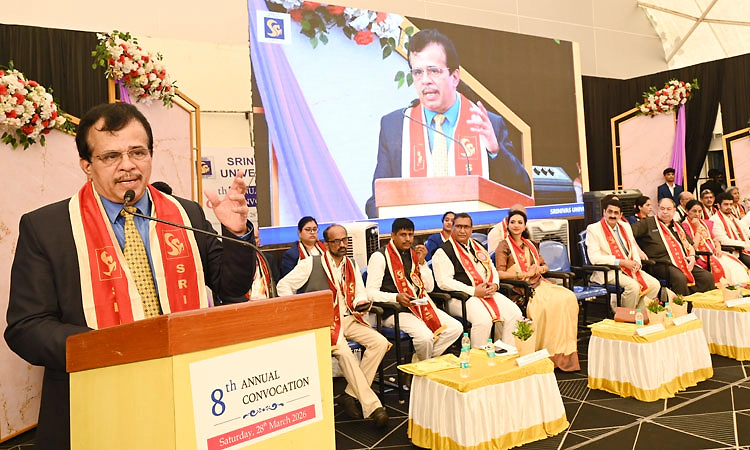 Srinivas University:ಜ್ಞಾನವನ್ನು ಸತತ ವೃದ್ಧಿಸಿಕೊಳ್ಳುವ ಆಸಕ್ತಿ ಅಗತ್ಯ :ರಾಘವೇಂದ್ರ ಭಟ್‌