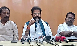 ಪರೀಕ್ಷೆ ಸಮಯದಲ್ಲೇ ಸರ್ಕಾರದಿಂದ ಕೆಟ್ಟ ನಿರ್ಧಾರ: ಛಲವಾದಿ ನಾರಾಯಣಸ್ವಾಮಿ