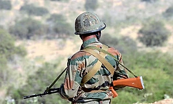 Kupwara: ಸೈನಿಕನಿಂದಲೇ ಸಹೋದ್ಯೋಗಿಗಳ ಮೇಲೆ ಗುಂಡಿನ ದಾಳಿ; ಮೂವರು ಯೋಧರಿಗೆ ಗಾಯ