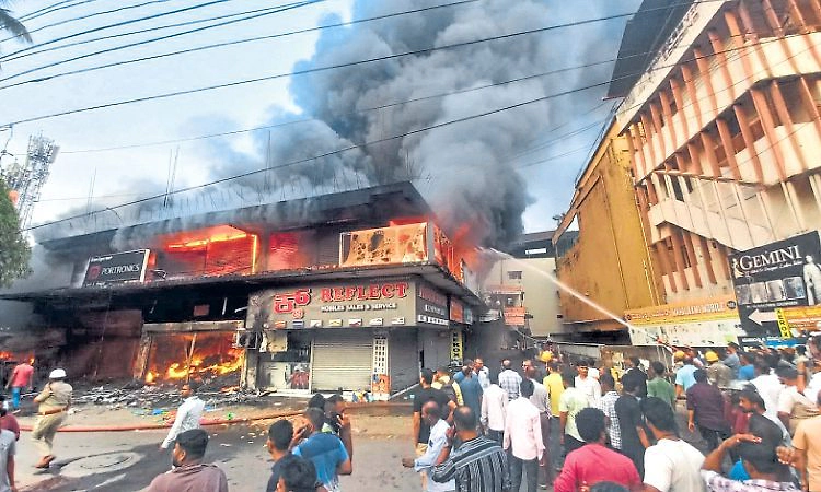 Udupi: ಬೆಂಕಿ ನಂದಿಸುವವರು ಬೇಕಾಗಿದ್ದಾರೆ!