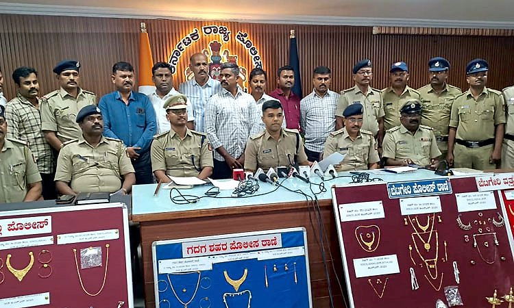 14 ಕಳ್ಳತನ ಪ್ರಕರಣದಲ್ಲಿ ಬೇಕಾಗಿದ್ದ 11 ಆರೋಪಿಗಳ ಬಂಧನ; ಗದಗ ಪೊಲೀಸರ ಭರ್ಜರಿ ಬೇಟೆ