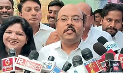 ಸಿದ್ದರಾಮಯ್ಯನವರನ್ನು ಕುರ್ಚಿಯಿಂದ ಇಳಿಸಿದರೆ ದಲಿತ ಸಿಎಂ ವಿಚಾರ ಬರುತ್ತದೆ: ಯತೀಂದ್ರ