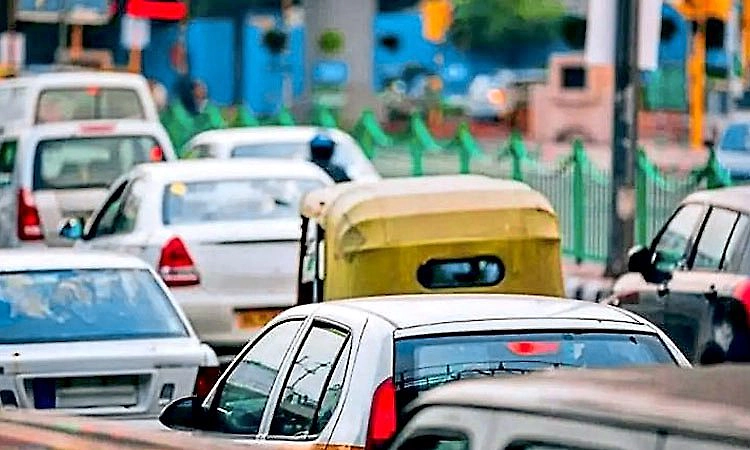 12 ಸೀಟು ಮೇಲ್ಪಟ್ಟ ವಾಹನಗಳ ಮೇಲಿನ ತೆರಿಗೆ 1000 ರೂ. ಇಳಿಕೆ!