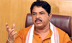ಸಿಎಂ ಹುದ್ದೆ ಸಿದ್ದರಾಮಯ್ಯ ಬಿಟ್ಟುಕೊಟ್ಟಿದ್ದಲ್ಲ .. ಡಿಕೆಶಿ ಕಿತ್ತುಕೊಂಡಿದ್ದು: ಆರ್. ಅಶೋಕ್