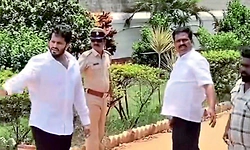 Chikkaballapura: ಬಂಧಿತ ಜೆಡಿಎಸ್‌ ಕಾರ್ಯಕರ್ತರನ್ನು‌ ಭೇಟಿಯಾದ ನಿಖಿಲ್ ಕುಮಾರಸ್ವಾಮಿ