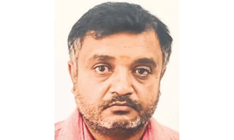 Man held for allegedly sexually harassing woman waiting for cab