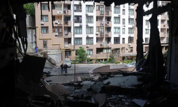 Russian attack hits Ukraine's Kyiv region, killing at least 27