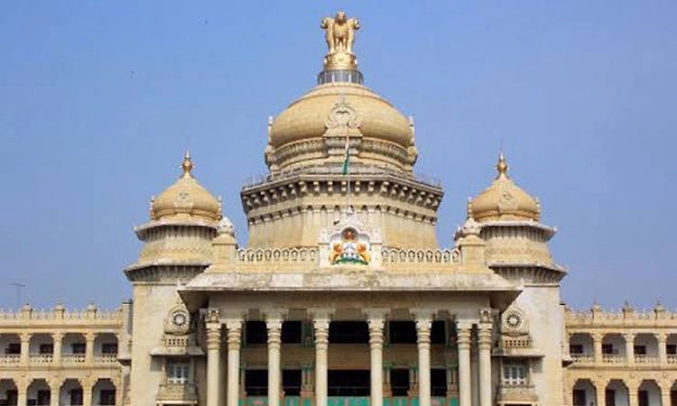 ವಿವಿಧ ಇಲಾಖೆಯ 11 ಕೆಎಎಸ್‌ ಅಧಿಕಾರಿಗಳ ವರ್ಗಾವಣೆ
