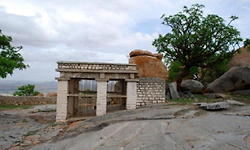 Tour Circle: ಪುರಾಣ, ಜನಪದ ನಂಬಿಕೆಯೊಂದಿಗೆ ಬೆಸೆದುಕೊಂಡ ಮೊಳಕಾಲ್ಮೂರು ತಾಲೂಕಿನ ಐತಿಹ್ಯ
