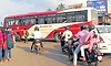 ಉಜಿರೆ: ಸರ್ಕಲ್‌ನಲ್ಲೇ ವಾಹನ ನಿಲುಗಡೆ