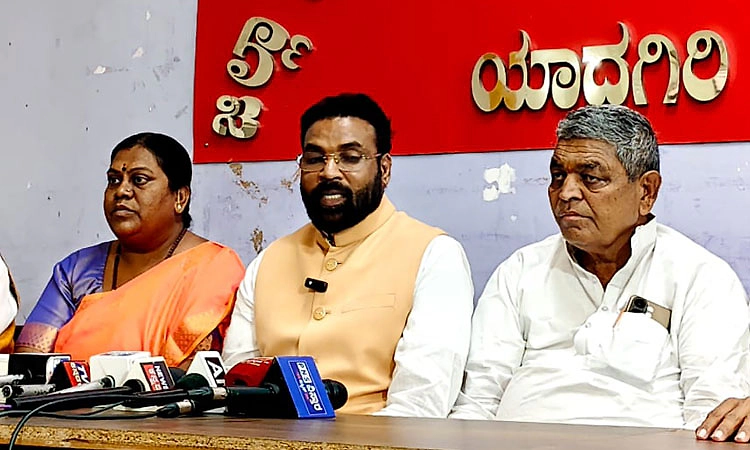 ದೇಶದಲ್ಲಿ ಕಾಂಗ್ರೆಸ್ ‌ಅವನತಿಗೆ ಜಾರಿದೆ... ಮಾಜಿ ಸಚಿವ ಶ್ರೀರಾಮುಲು