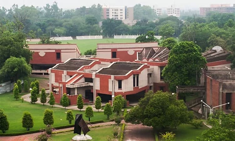 ಕಾಲೇಜಿಗೆ ಹಳೆ ವಿದ್ಯಾರ್ಥಿಗಳಿಂದ ರೂ. 100 ಕೋಟಿ ದೇಣಿಗೆ ಘೋಷಣೆ