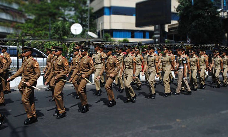 Special squad to flush out illegal Bangladeshis: K'taka min