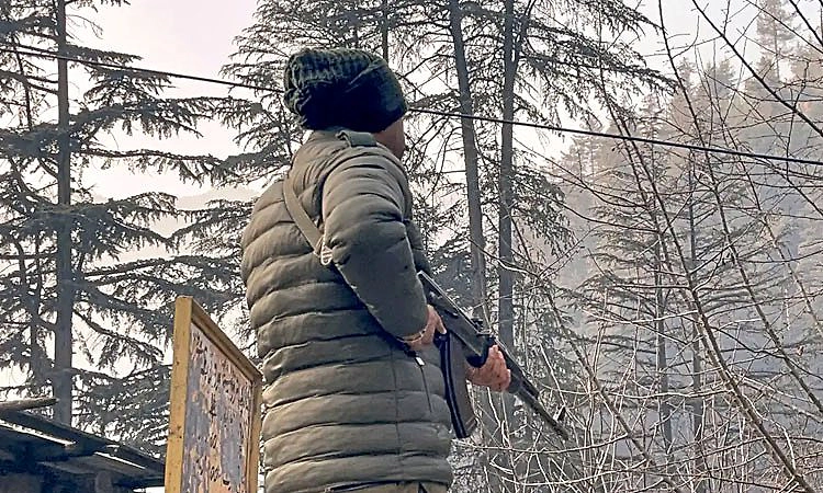 JK: ಕಿಶ್ತ್ವಾರ್ ನಲ್ಲಿ ಉಗ್ರರ ಬೇಟೆ ಚುರುಕು: ಮೂರು ಪ್ರದೇಶಗಳಲ್ಲಿ ಮೊಬೈಲ್ ಸೇವೆ ಸ್ಥಗಿತ!