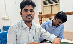 ಖಾತೆ ಮಾಡಿಕೊಡಲು 1 ಲಕ್ಷ ರೂ. ಬೇಡಿಕೆ...  ಲೋಕಾಯುಕ್ತ ಬಲೆಗೆ ಬಿದ್ದ ಗ್ರಾಮ ಲೆಕ್ಕಾಧಿಕಾರಿ